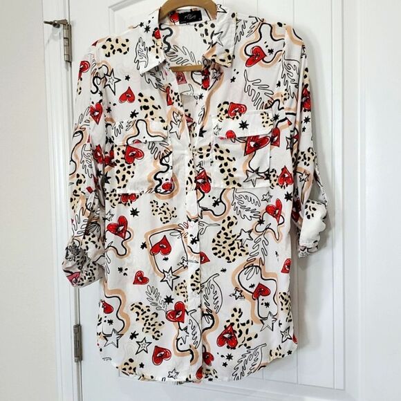 Milk & Honey ladies Heart abstract print button down Size Medium - Picture 1 of 6